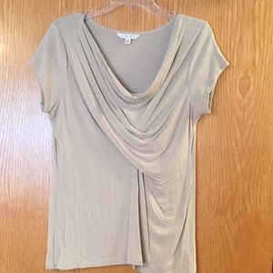 CAbi drape tee in size Large